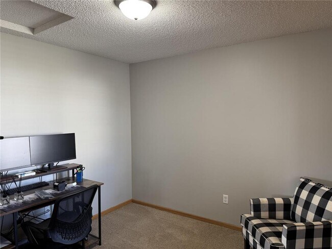 Building Photo - 438 Lake Trail