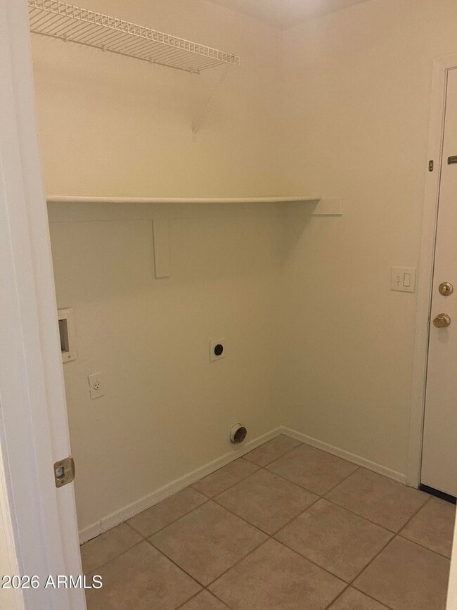 Building Photo - 2950 E Tyson Ct