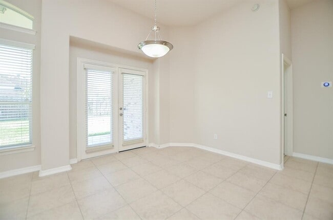 Building Photo - 3807 Broken Pine Ct