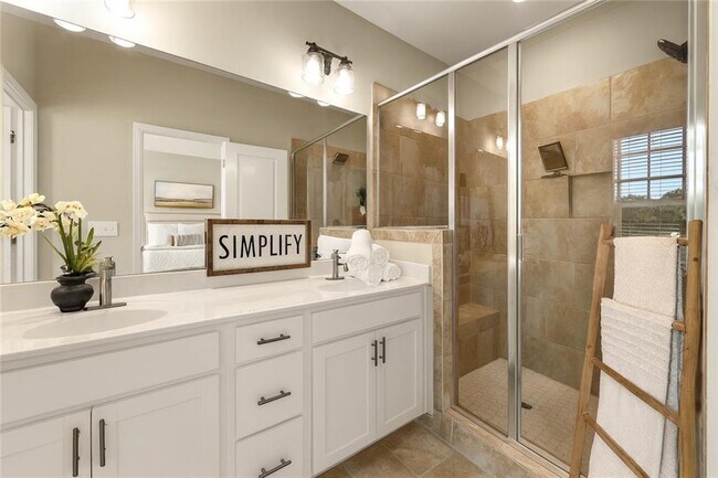 Building Photo - 6023 Skellig St