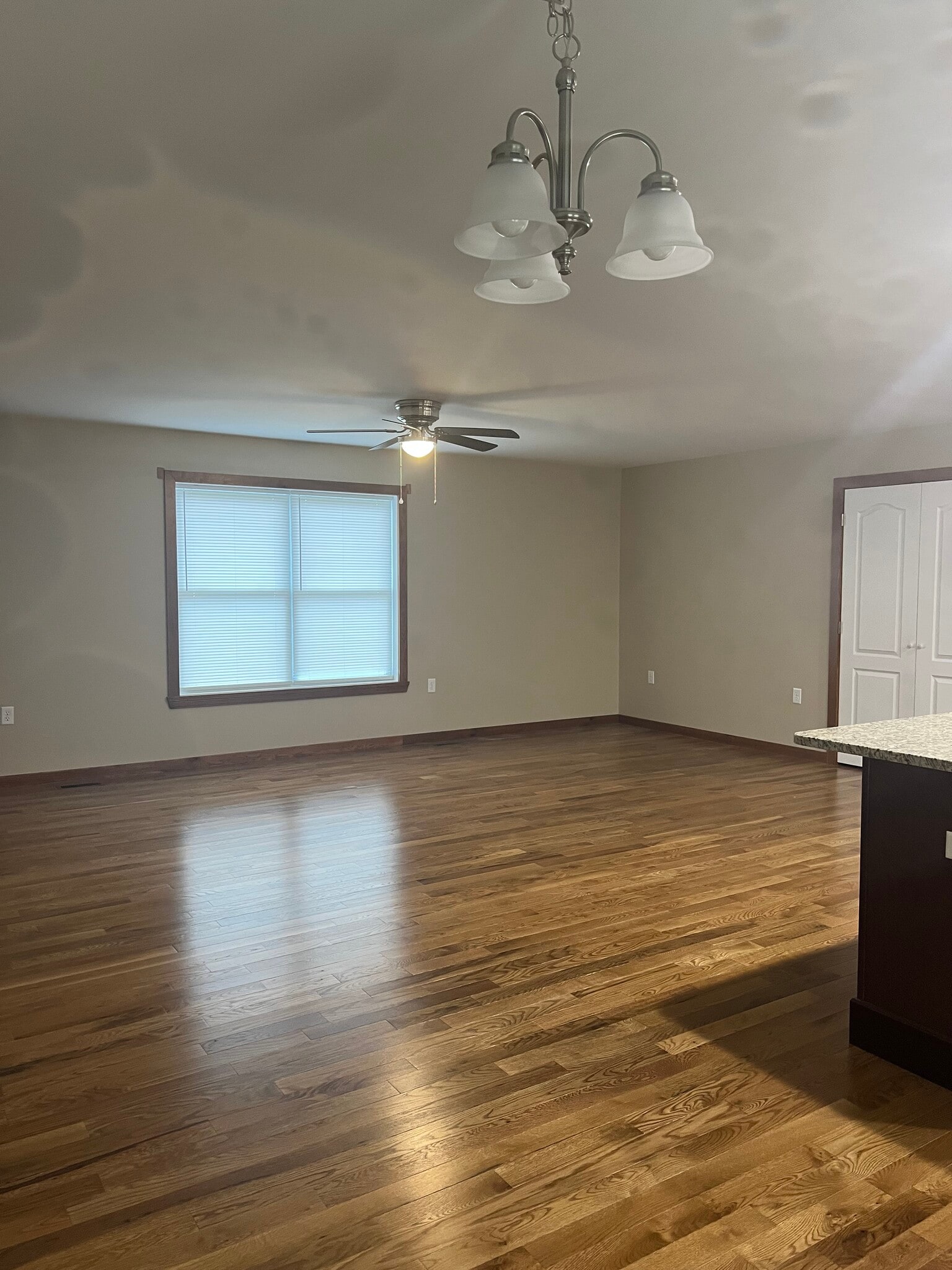 Building Photo - 90 Hanshew Ln