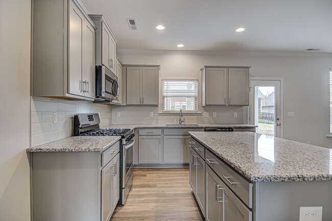 Building Photo - 3309 Ardmore St