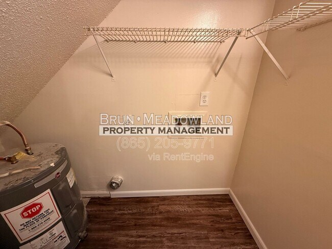 Building Photo - 9116 Parktop Ln NW