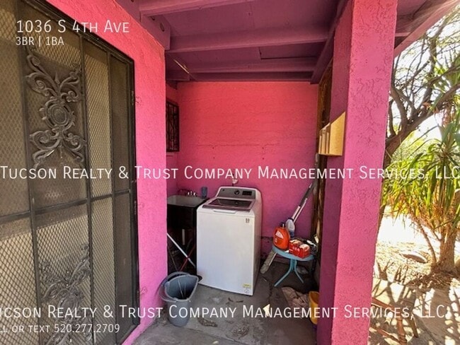 Building Photo - 1036 S 4th Ave