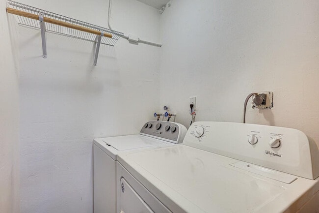 Building Photo - 2934 NW 66th St
