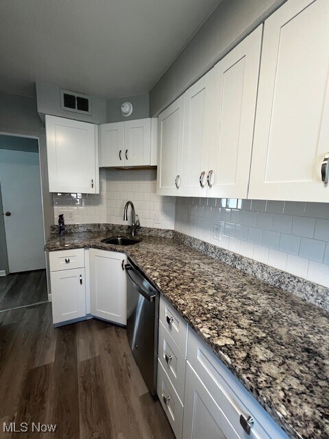 Building Photo - 5120 Glenwood Ave