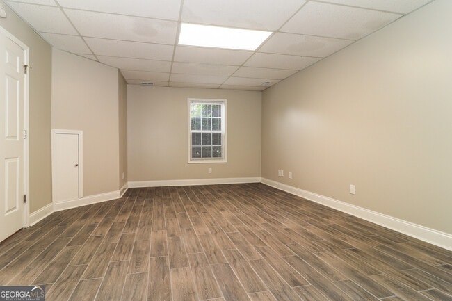 Building Photo - 39 Mountain View Dr