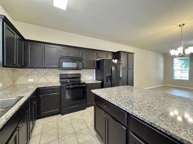 Building Photo - 713 Katmai Cir