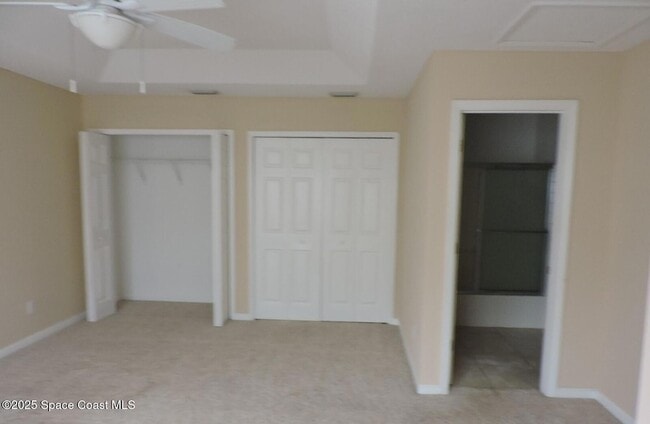 Building Photo - 765 Luminary Cir