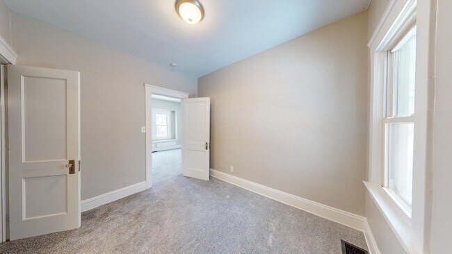 Building Photo - 4500 W 39th St