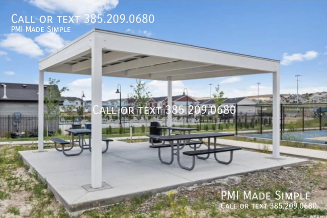 Building Photo - Brand New End Unit!! Open Floor Plan 3 Bed...