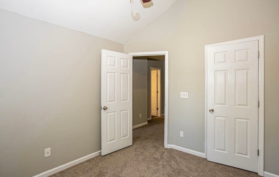 Building Photo - 8618 Berrybrook Ln