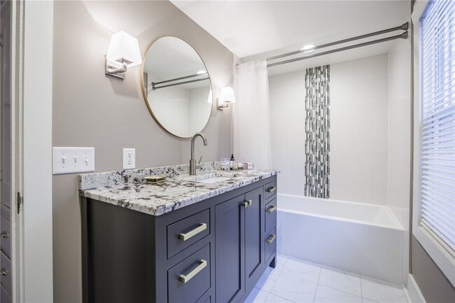 Building Photo - 230 San Gabriel Dr