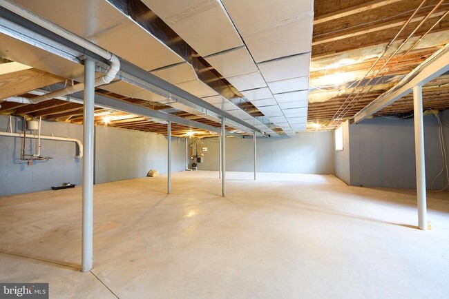 Building Photo - 1401 Hampstead Ct