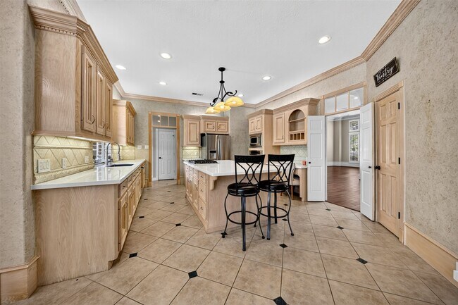 Building Photo - 16410 Emilia Ct