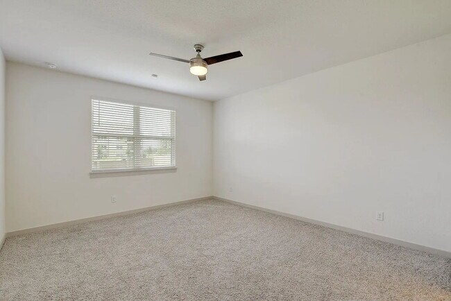 Building Photo - 121 Fairfax Ave