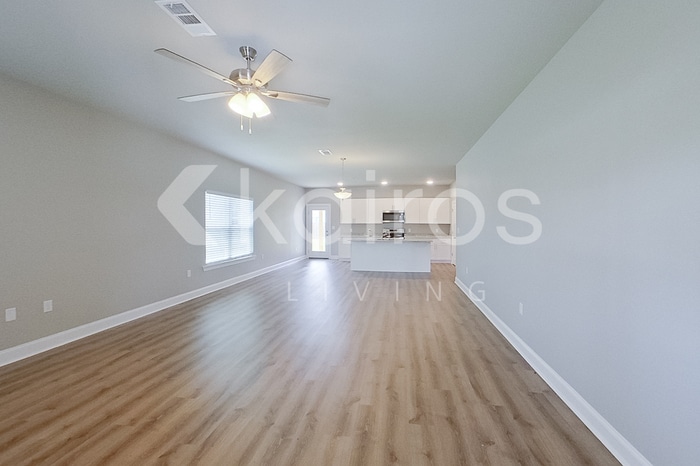 Building Photo - 22851 Monterey Ave