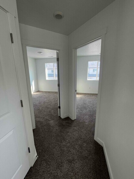 Building Photo - 8595 W Bowie Dr