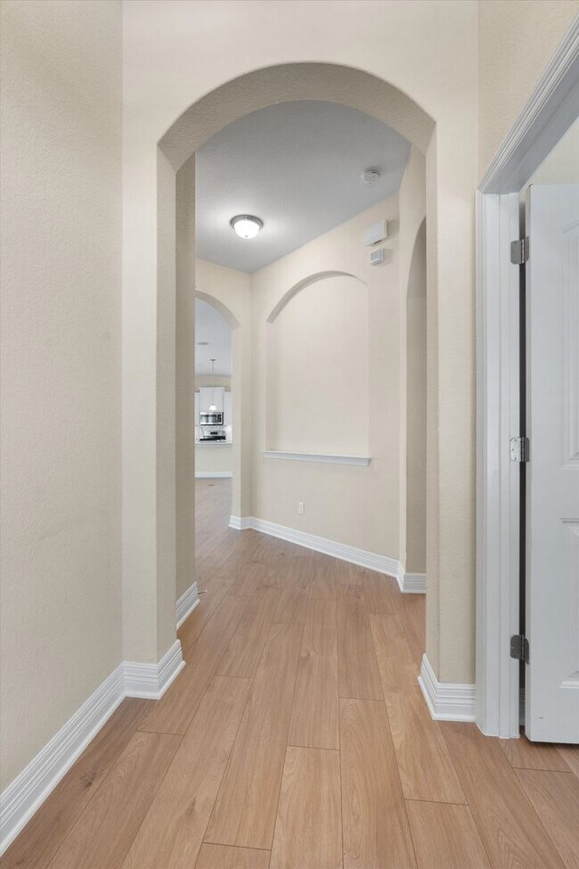 Building Photo - 4-Bedroom Home in Rancho Sienna for Rent