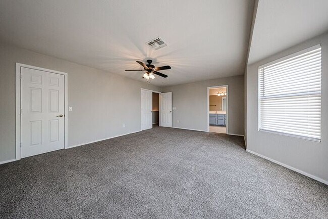 Building Photo - Introducing a stunning 4-bedroom, 2.5-bath...