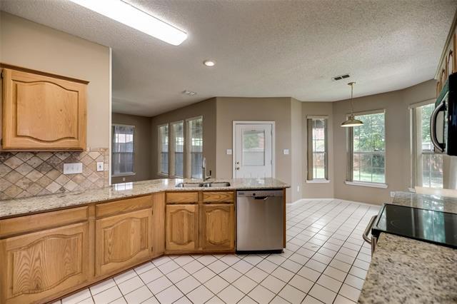 Building Photo - 2113 Glenmont Dr
