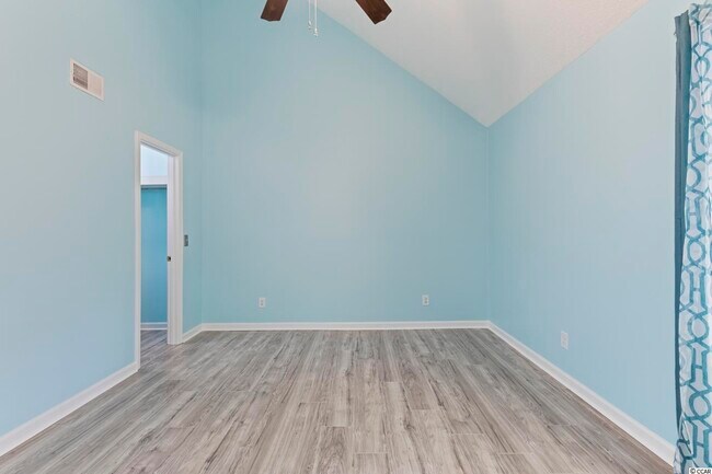 Building Photo - 421 Cambridge Cir