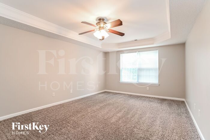 Building Photo - 12105 Mountainside Ln