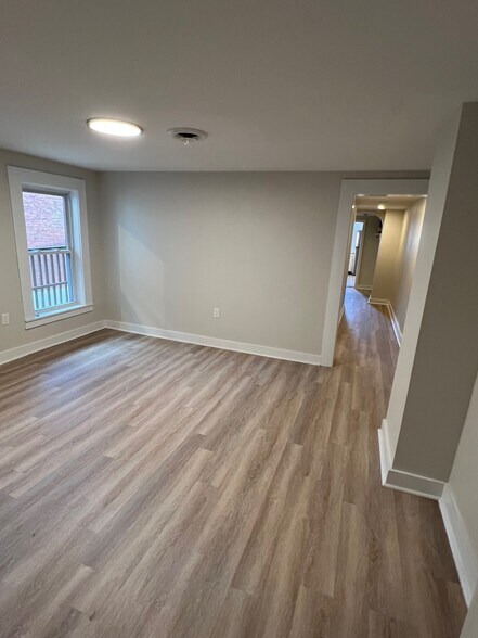 Spacious Living Room - 419 N Market St