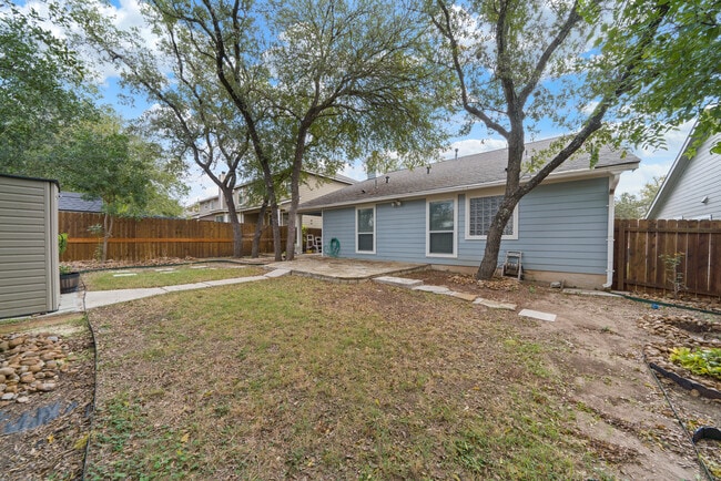 Building Photo - 10711 Buck Park