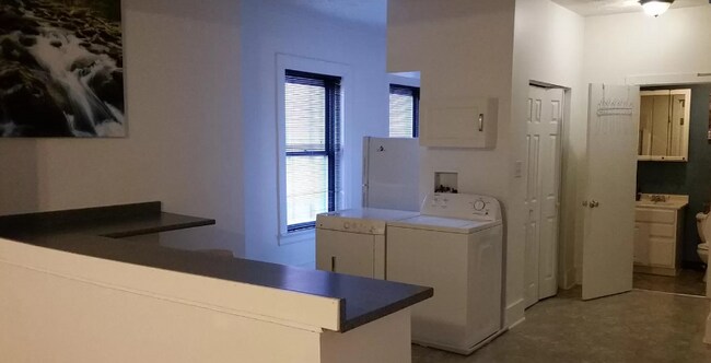 Building Photo - 111 Smithfield St