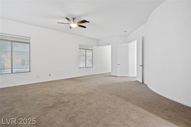 Building Photo - 4630 Laguna Vista St