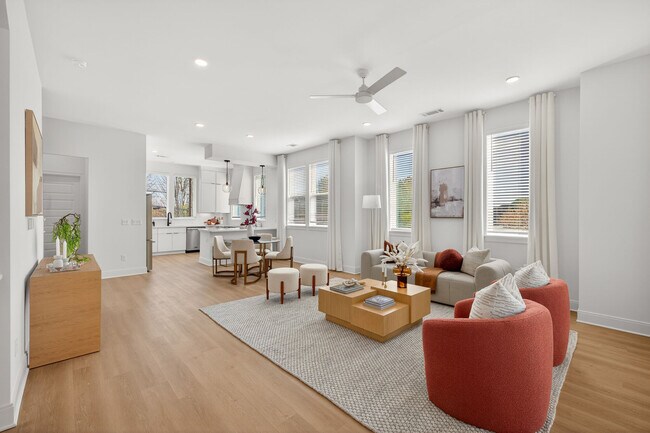 Building Photo - Ballantyne Townhomes at Elm