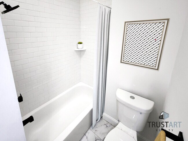Building Photo - Charming 3-bedroom home in North Central N...