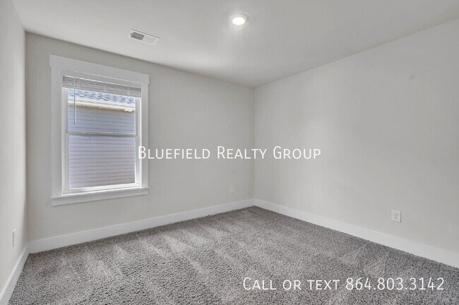 Building Photo - 308 Garrison Grove Dr