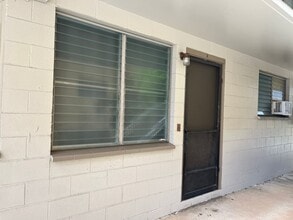 Building Photo - R1171
