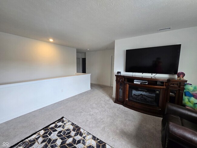 Building Photo - 5128 Summerton St