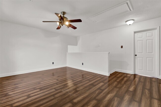 Building Photo - 1906 Rock Ridge Dr