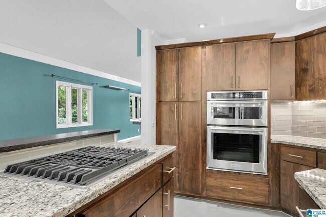 Building Photo - 373 Laredo Dr