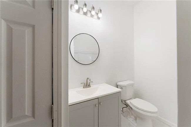 Building Photo - 37 Johnson Rd NW