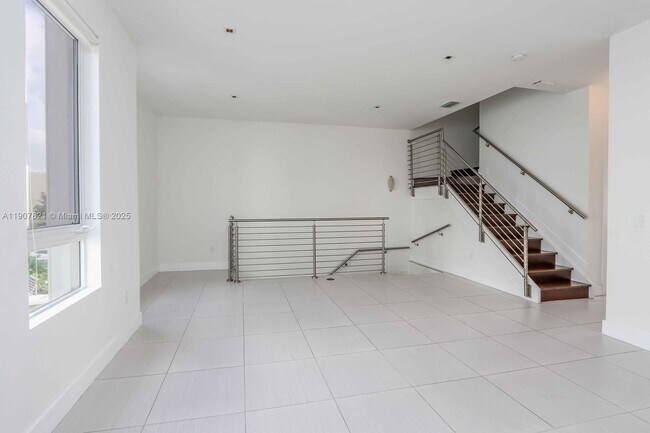 Building Photo - 9115 NW 33rd St