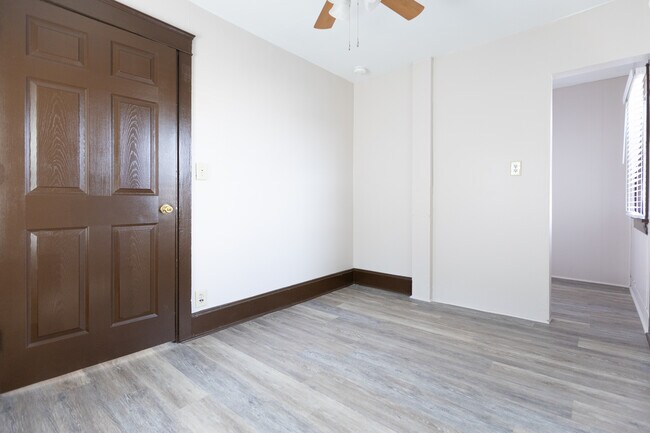 Building Photo - 1001 4th Ave