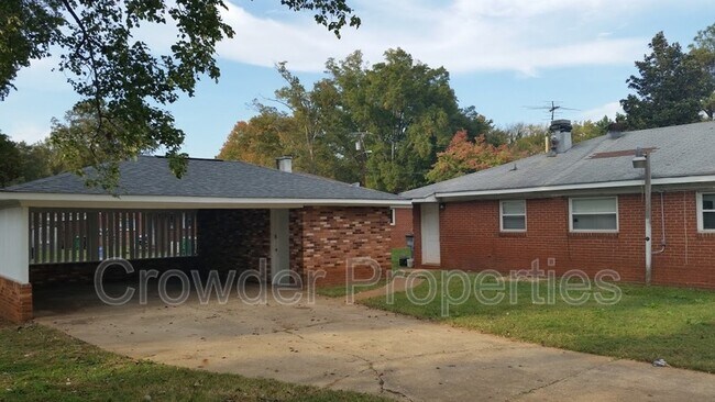 Building Photo - 2301 Rebecca Ave