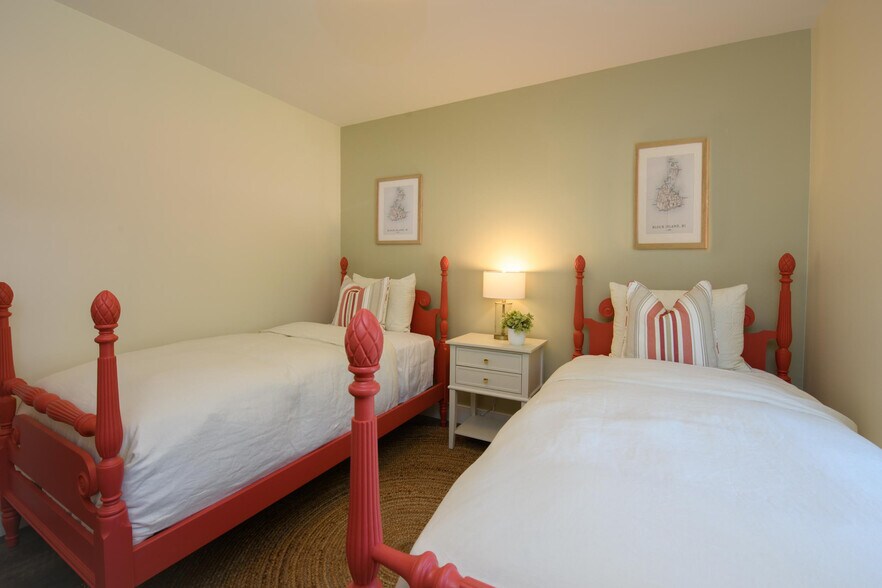 Bedroom 2 - 147 Hemlock Rd