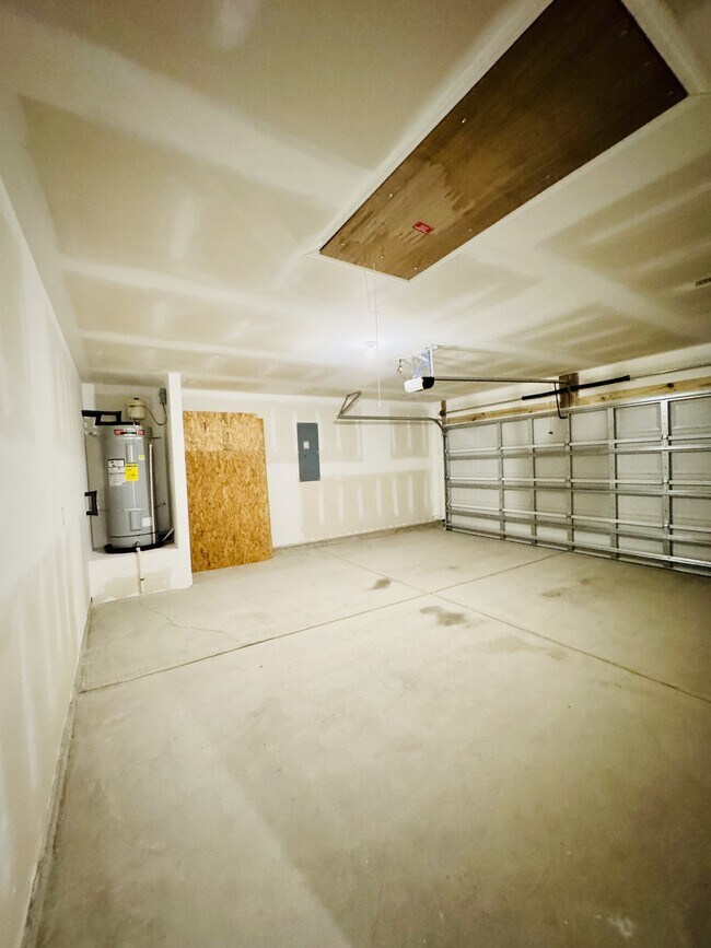 Building Photo - 809 Rivas Ct