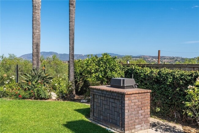 Building Photo - 6430 Regents Ct