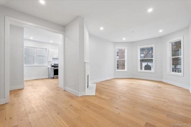 Building Photo - 56 Wildey St