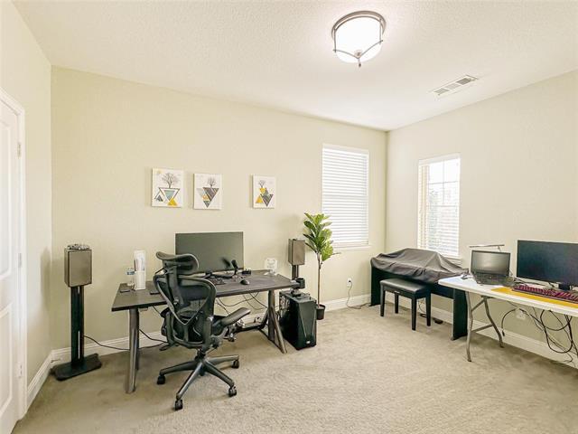 Building Photo - 7605 Kickapoo Dr