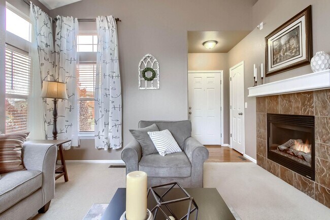 Building Photo - Highlands Ranch Spacious 3 bed 2.5 bath