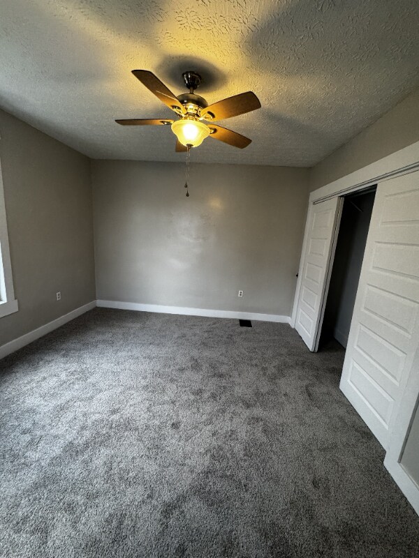 Building Photo - 53 N Oakley Ave