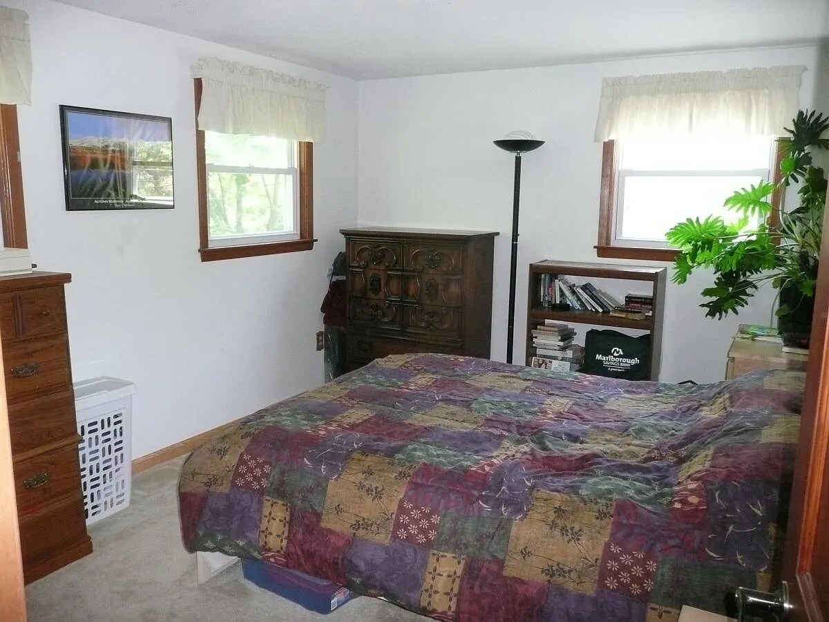 bedroom 1 - 1 Cayuga Dr